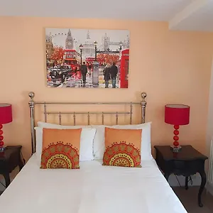 Bed & Breakfast Grand Pier, Brighton